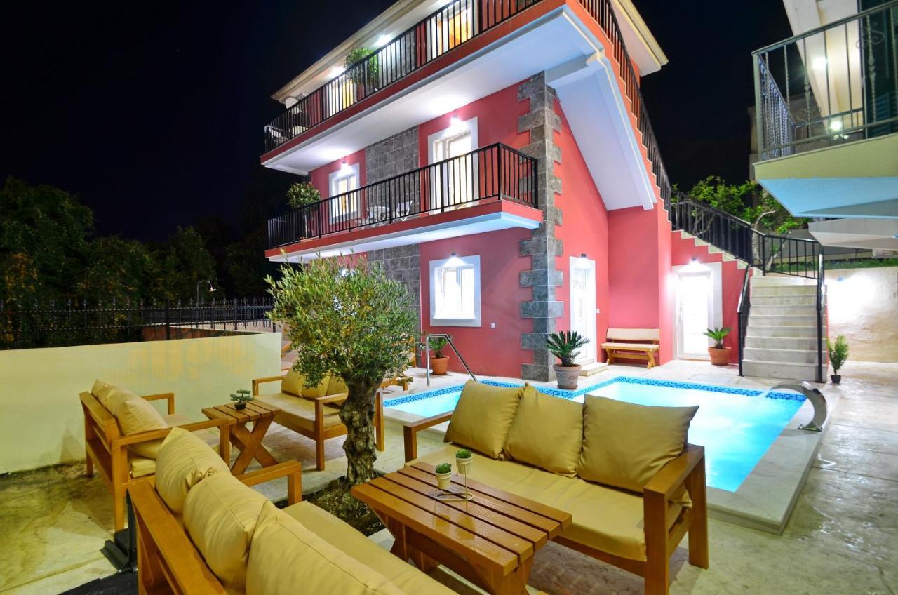 Apartments Lux S Тиват Екстериор снимка