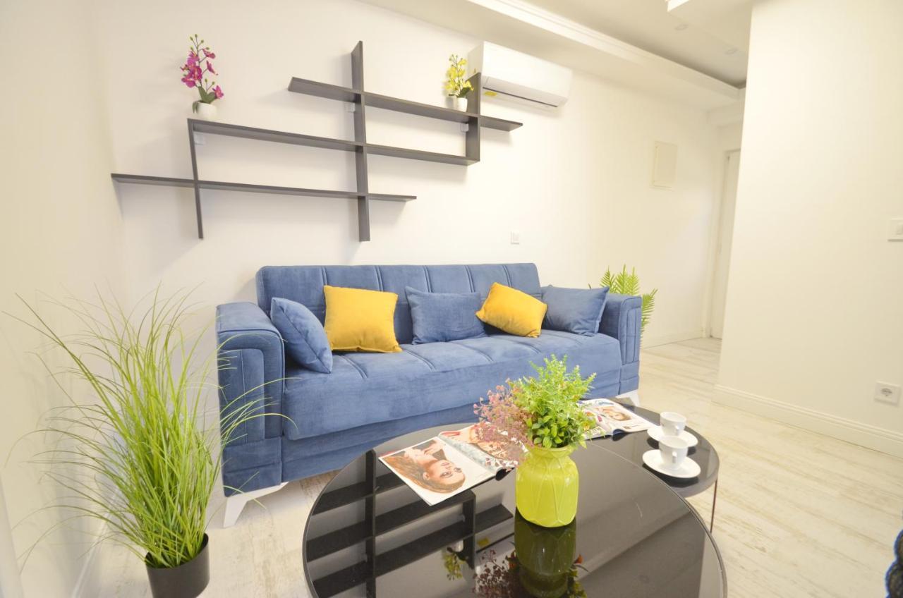 Apartments Lux S Тиват Екстериор снимка